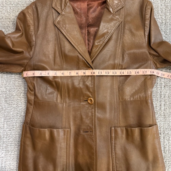 Vintage Women's Brown Leather Jacket - Picture 5 of 9